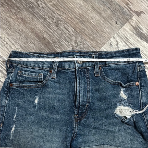 Old Navy High Rise Denim Distressed O.G. Shorts Size 8 - Picture 7 of 8